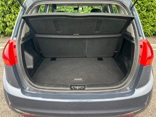 /photos/12306/90e8e9b0-683c-4720-b1a7-3071c489d052_i320x240.jpg